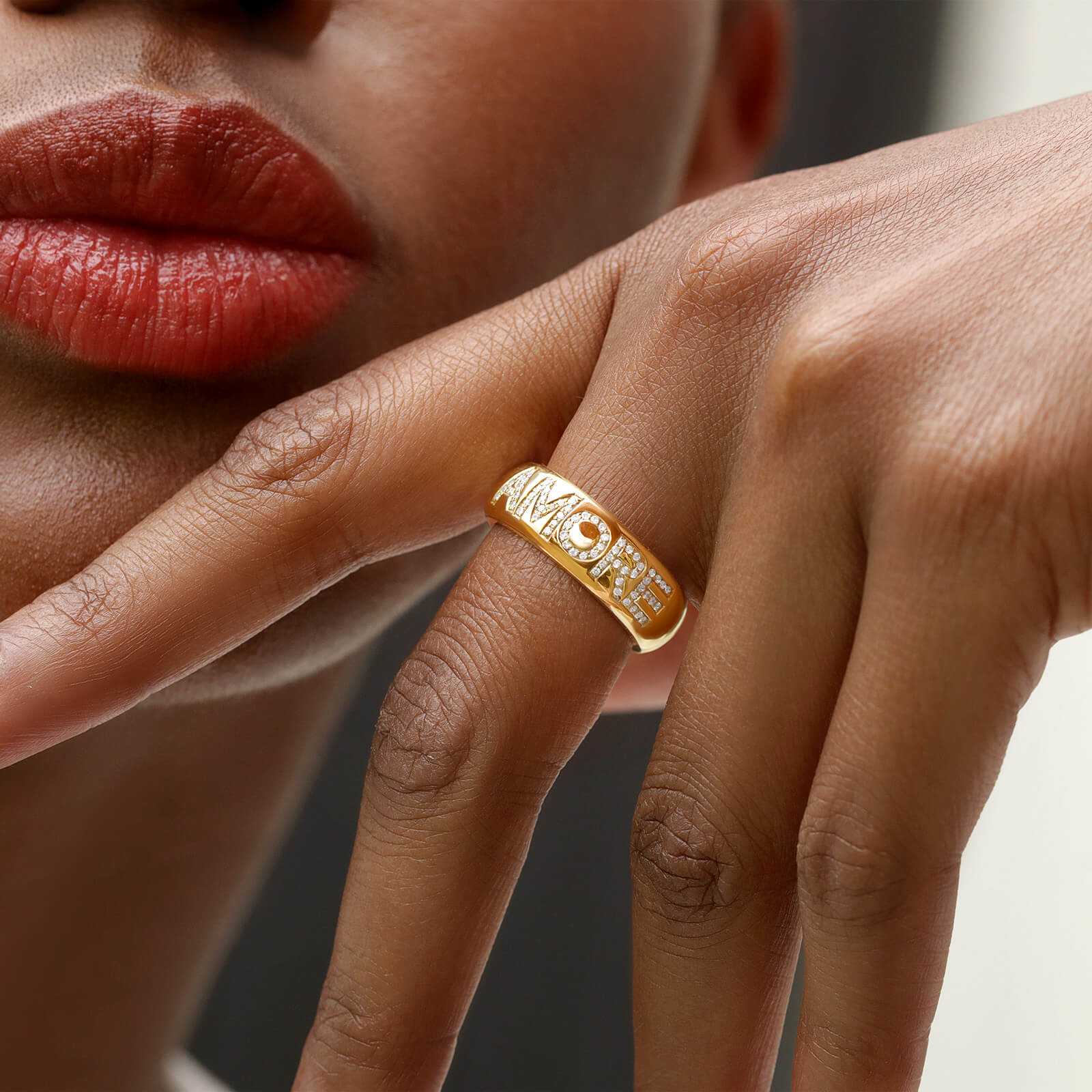 How Does Aquae Jewels Offer a Unique Personalised Jewellery Experience?