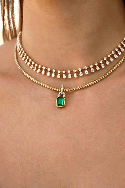 What Should I look for When Buying a Gold Necklace?