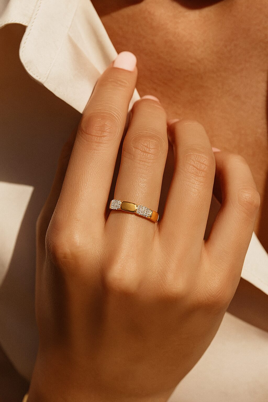 Artemis Ring