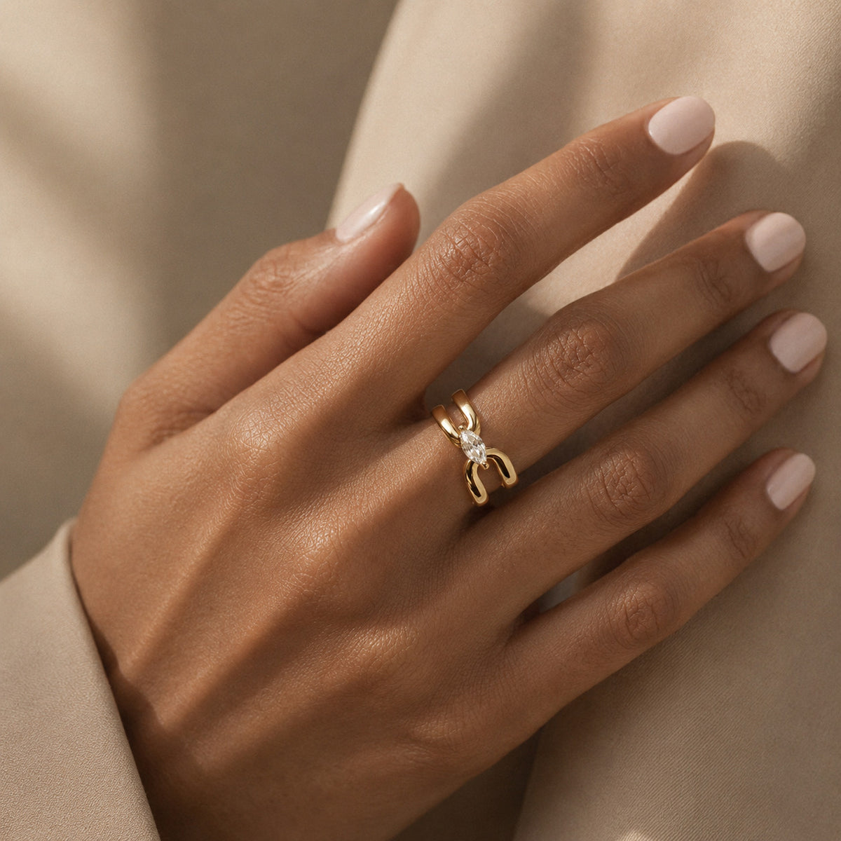 Aurora Ring, solid 18K gold, by Aquae Jewels