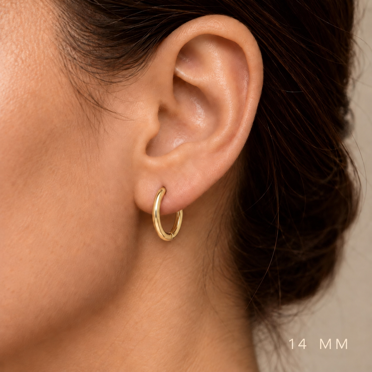 Classic Hoop Earrings in solid 18K gold