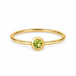 Peridot August birthstone solitaire ring in 18K yellow gold – Aquae Jewels