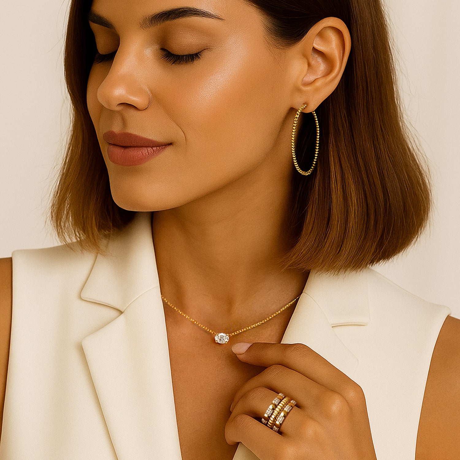 Orbella Oval Necklace