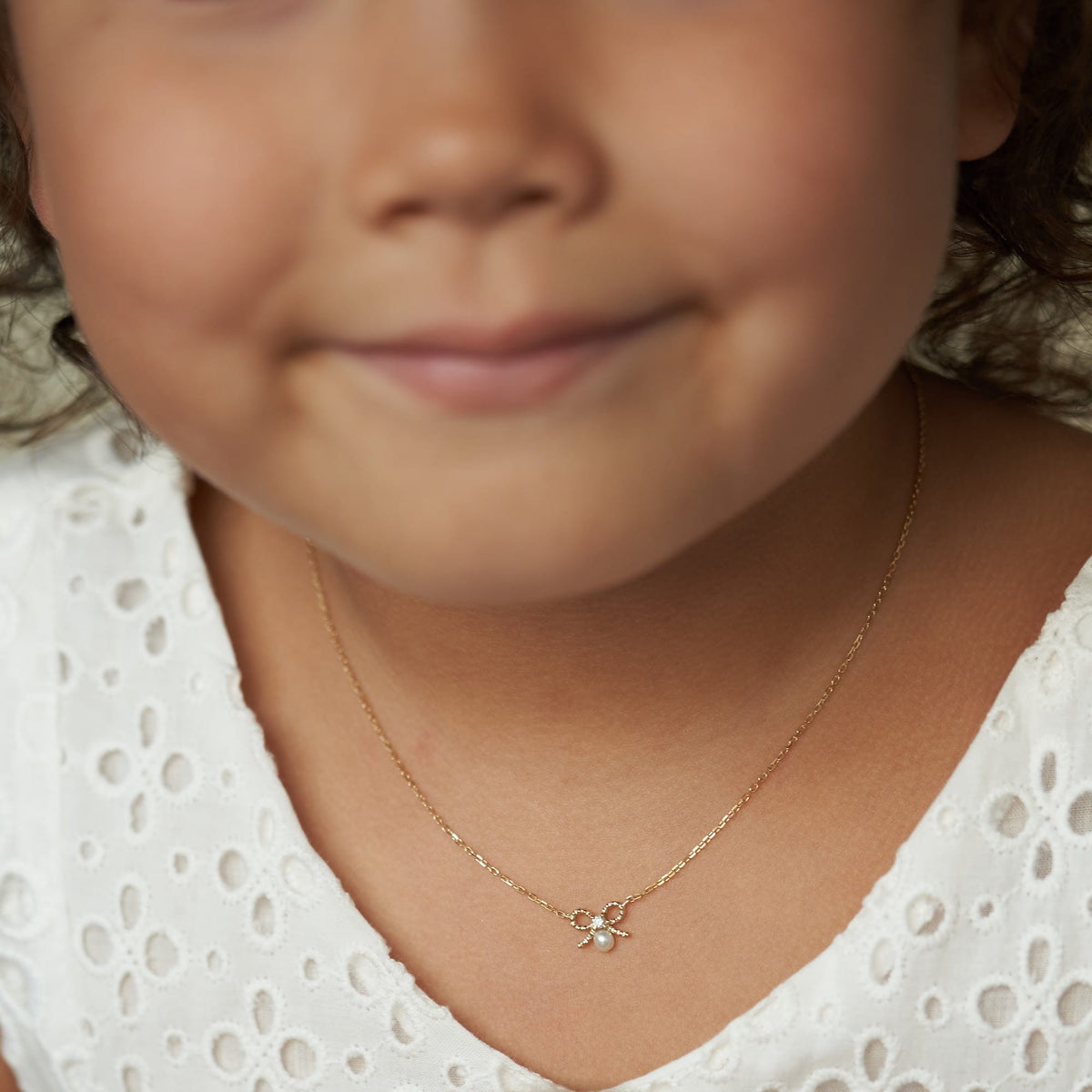 Baby Necklace Precious Bow 18K Gold And Diamonds