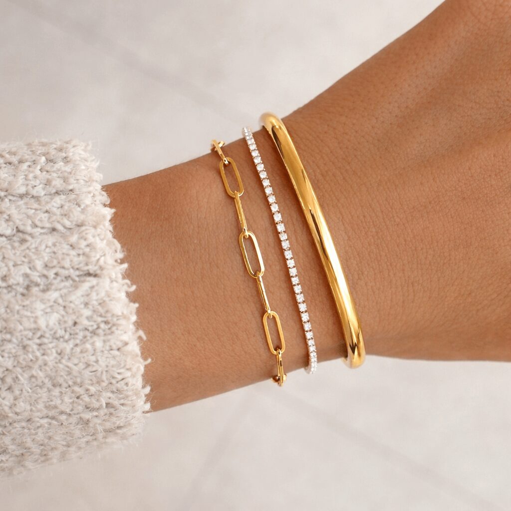 Thin Bold Links Bracelet