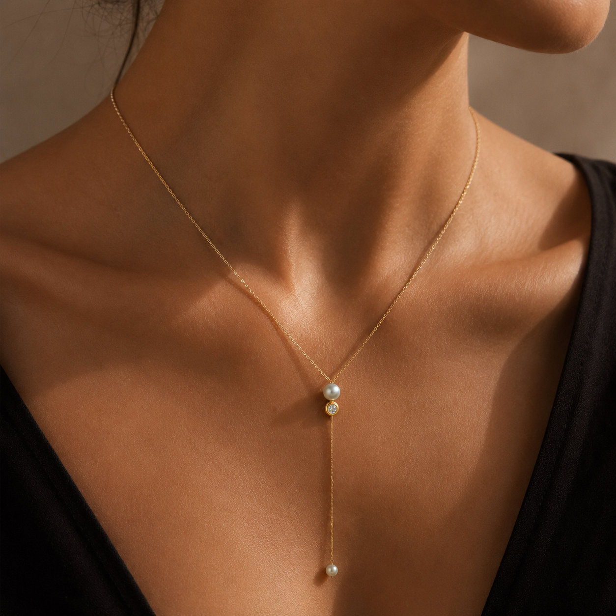 Red Carpet Daisy Necklace