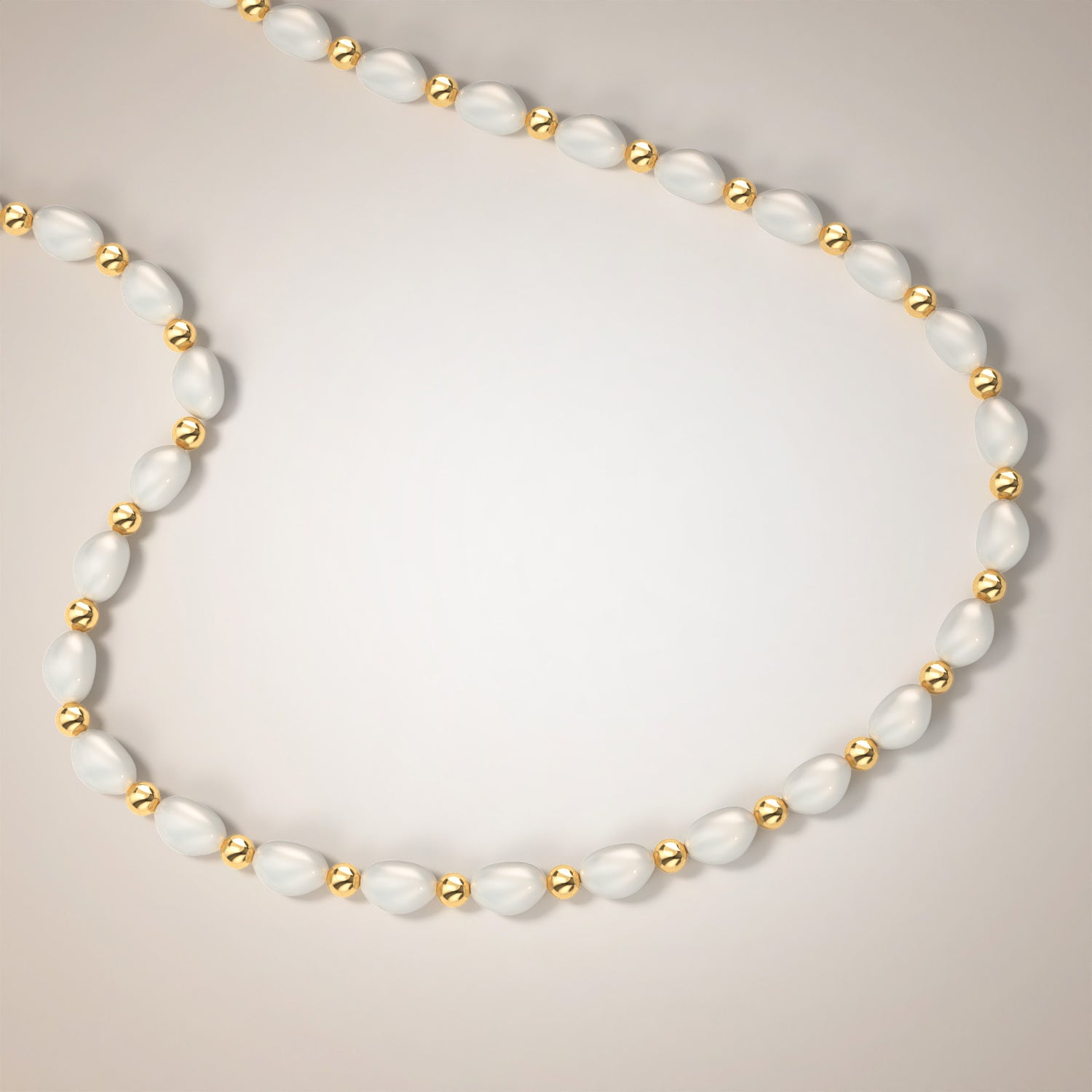 pearl-necklace-with-gold-daphne