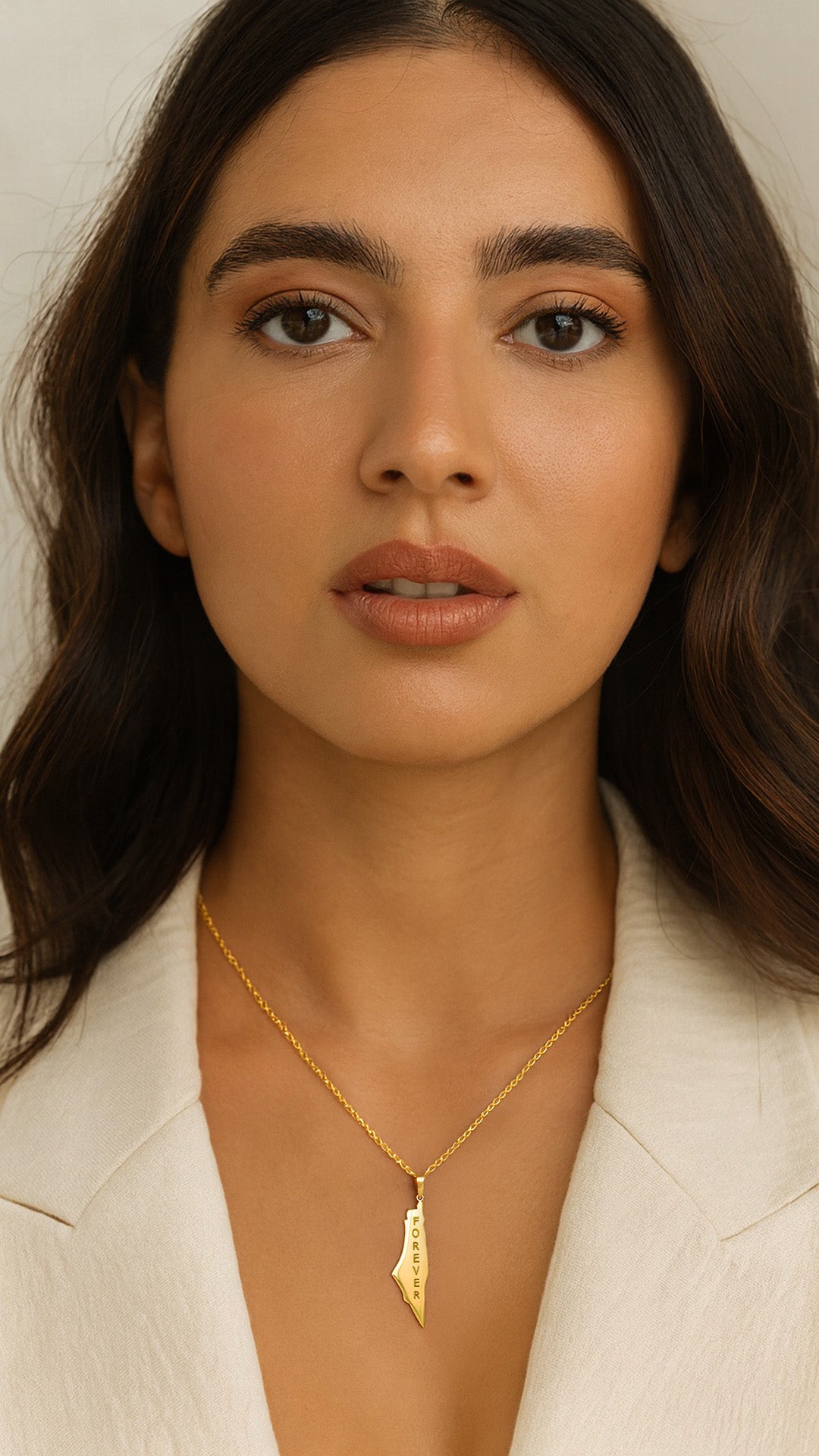 Marnier Pendant Necklace