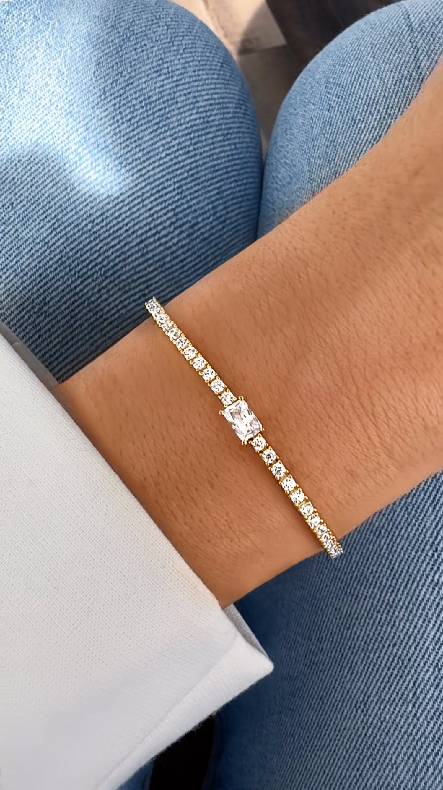 Meghan Tennis Bracelet