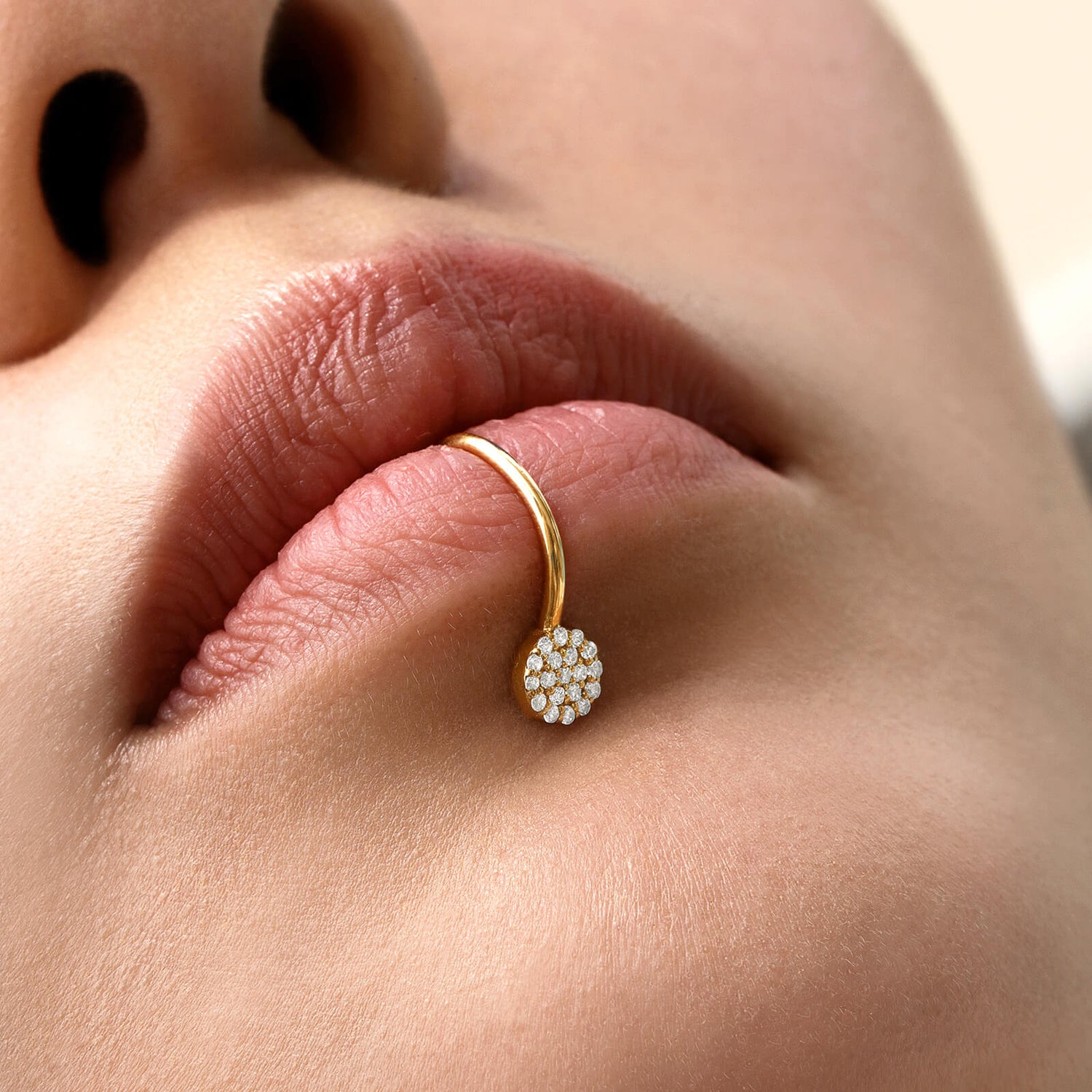 Cluster Lip Ring