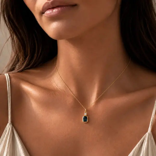 Necklace Claudia Cushion