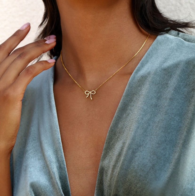 Bow Necklace