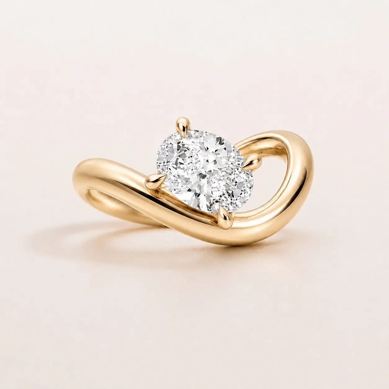 Anjolina Floating Ring