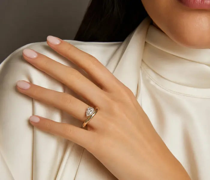 Sabrina Floating Ring