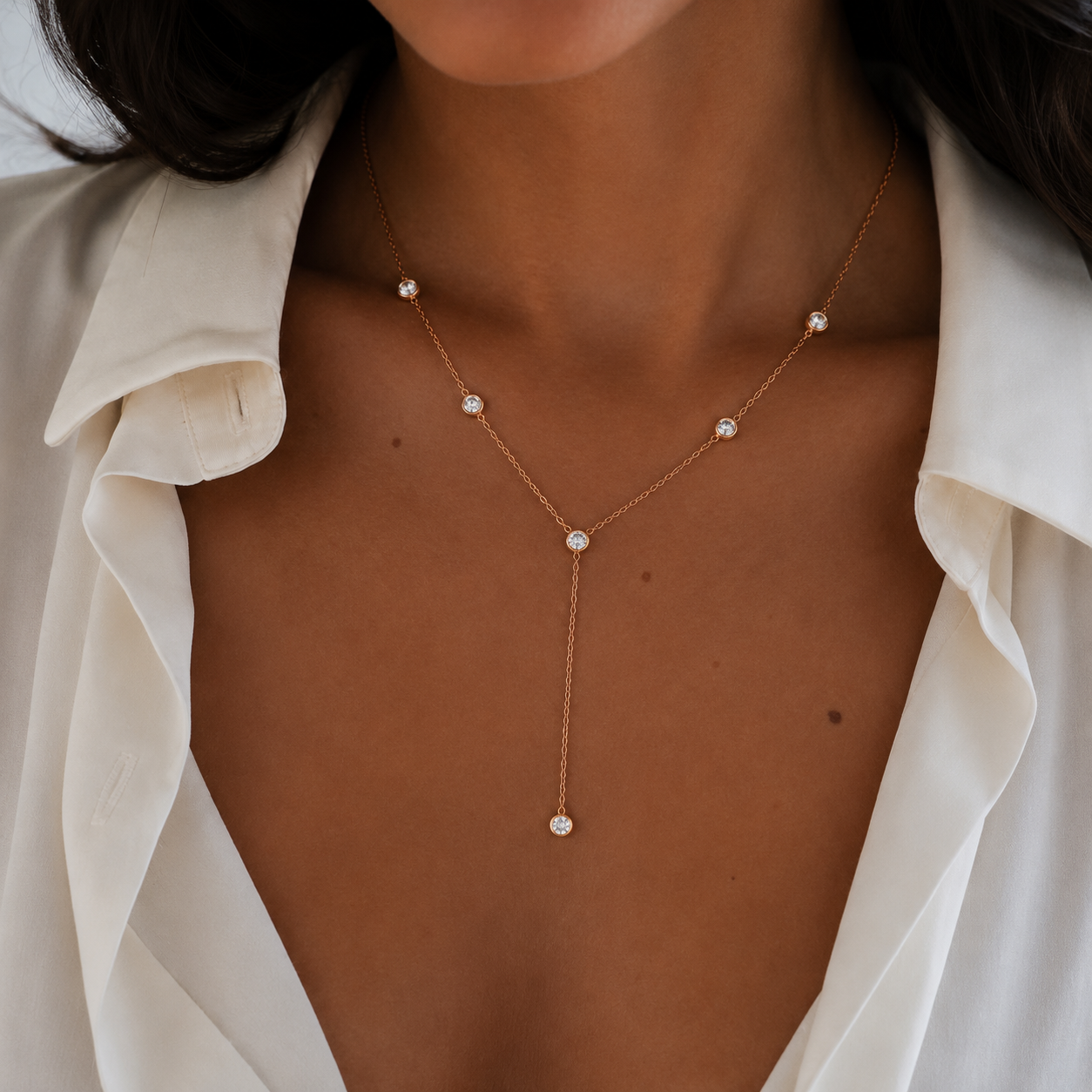 Sahara red carpet Essential Necklace