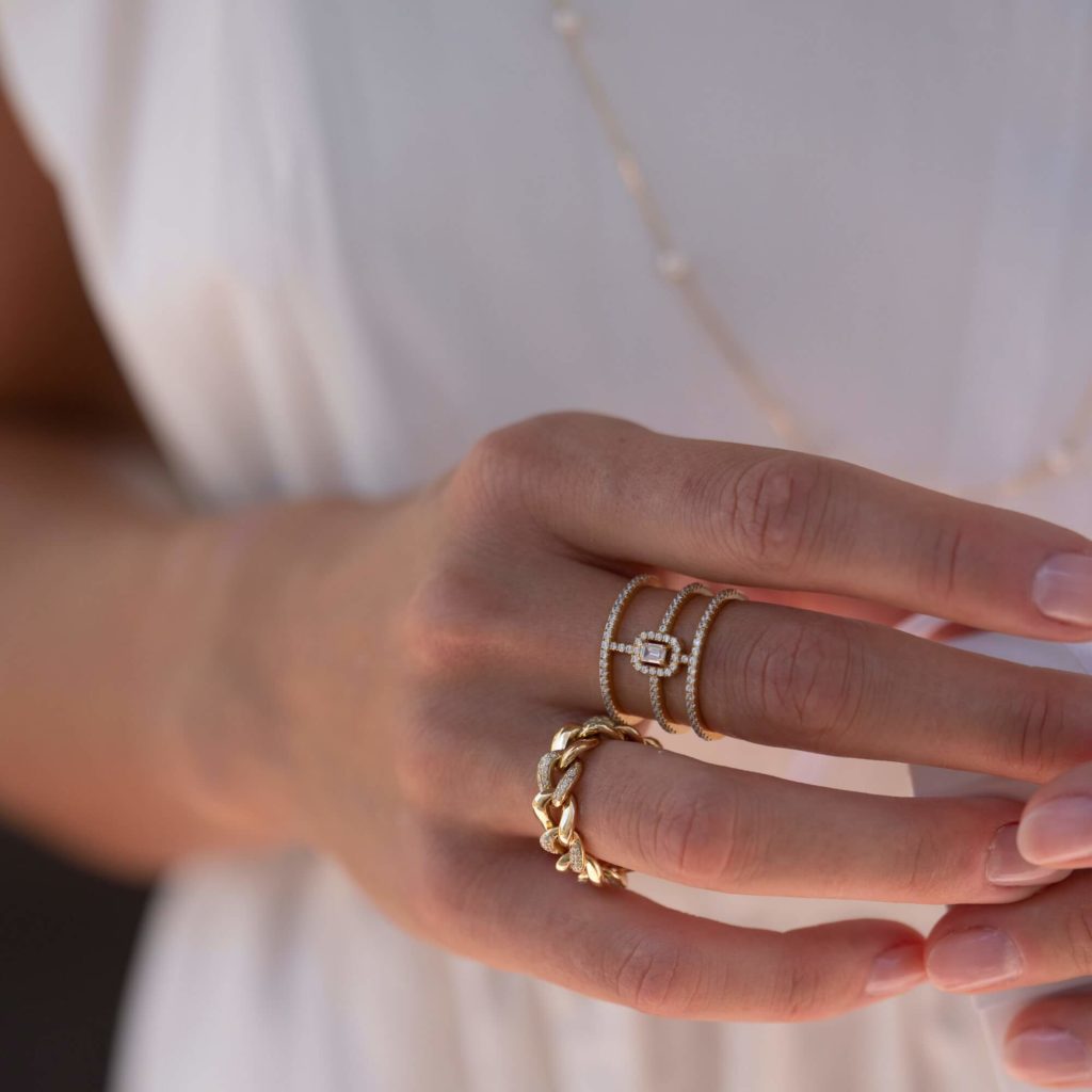 Bague-Cubaine-Moitié-or-et-moitié-diamants-Mode de vie-1