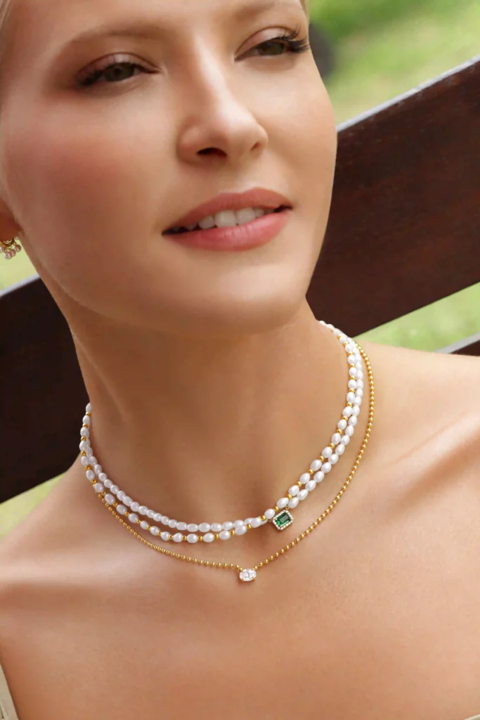 Maîtriser l&#039;art de la superposition de chaînes de colliers en or et diamants - Aquae Jewels - Exquisite Jewelry in 18k Gold &amp; Diamonds | Dubai