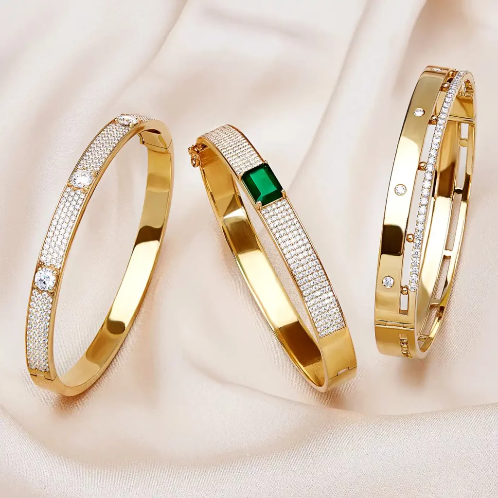 Styling Tips- How Minimalist Gold And Diamond Bangle Bracelets Influence Everyday Fashion - Aquae Jewels - Exquisite Jewelry in 18k Gold & Diamonds | Dubai